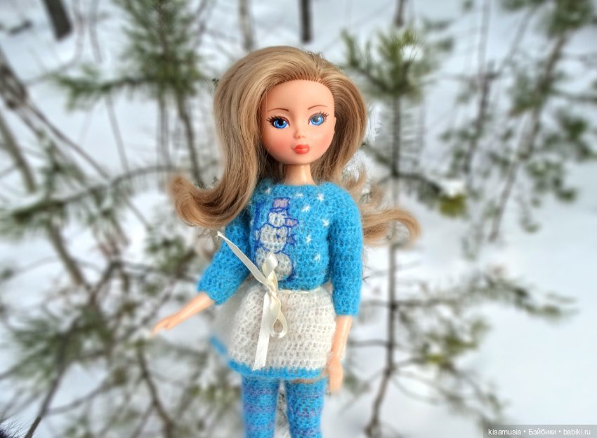 Зимняя прогулка стильных девчонок