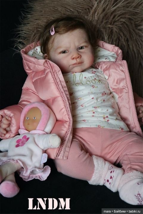 Sage скульптора Ping Lau, автор прототипа Marie Metayer