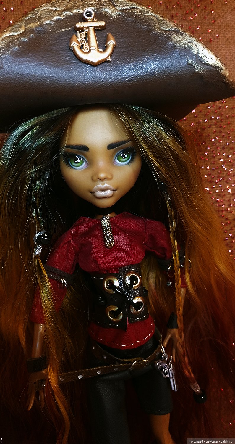 Свистать всех наверх! Кто принесет рома этой пиратке (фото 2)