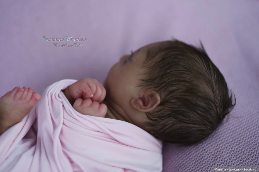 Johannah awake by Bountiful Baby, автор прототипа Alexa Calvo