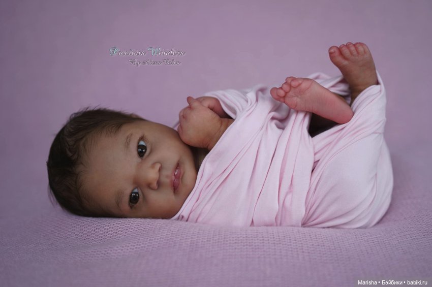 Johannah awake by Bountiful Baby, автор прототипа Alexa Calvo