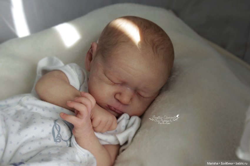 Ossie скульптора Priscilla Lopes, автор прототипа Beatriz Clemente