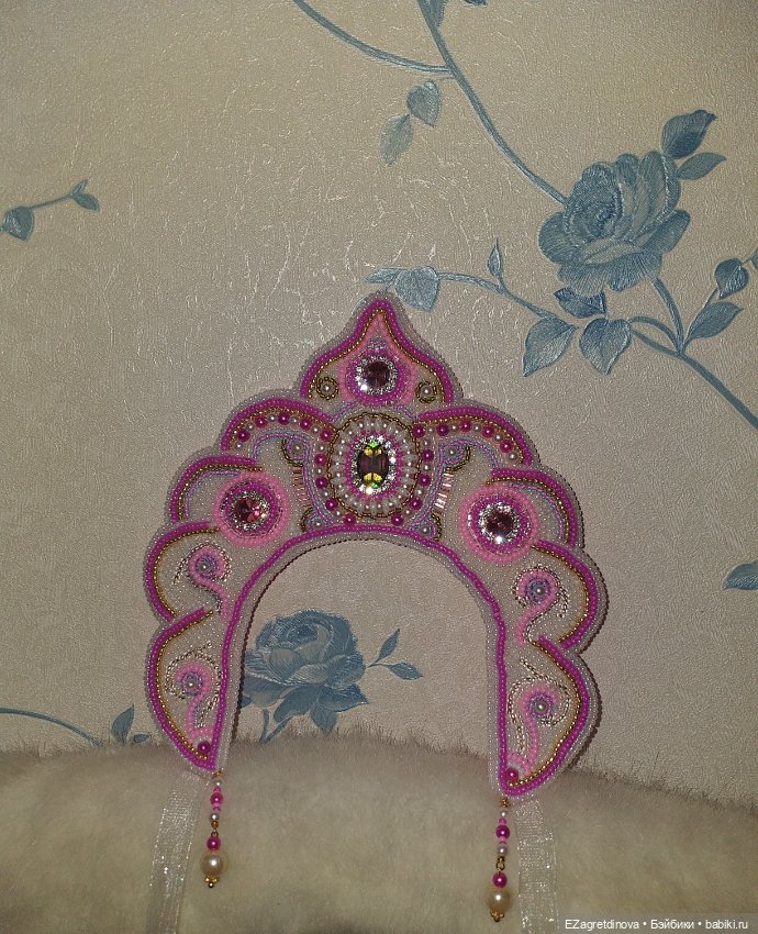 Новинки: Кокошники из бисера-2