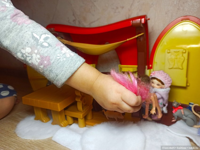 Кто она? Другая. Realpuki. 79 часть