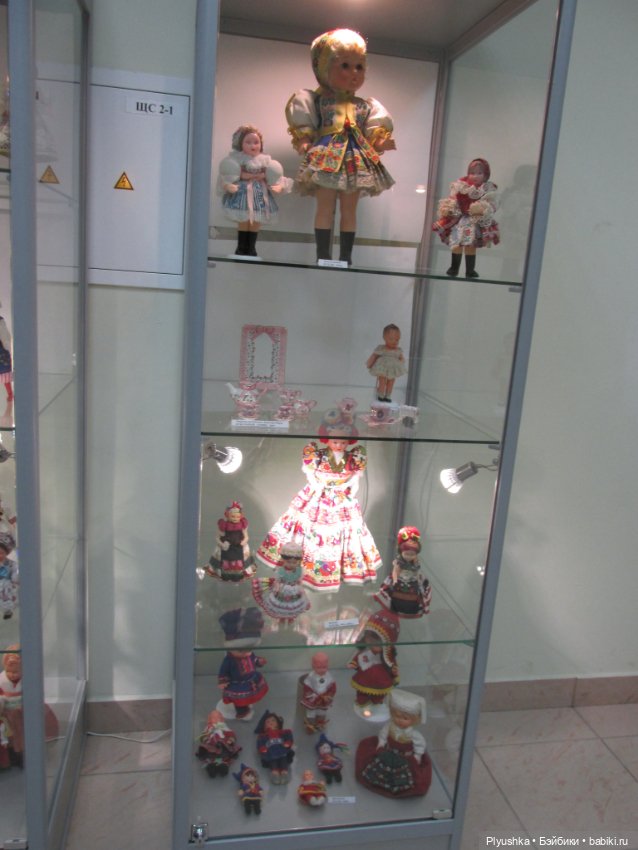 Выставка кукол "Волшебный мир образов и фантазий"