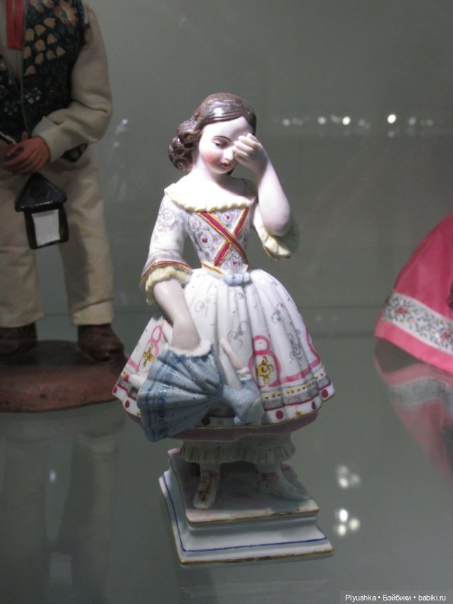 Выставка кукол "Волшебный мир образов и фантазий"