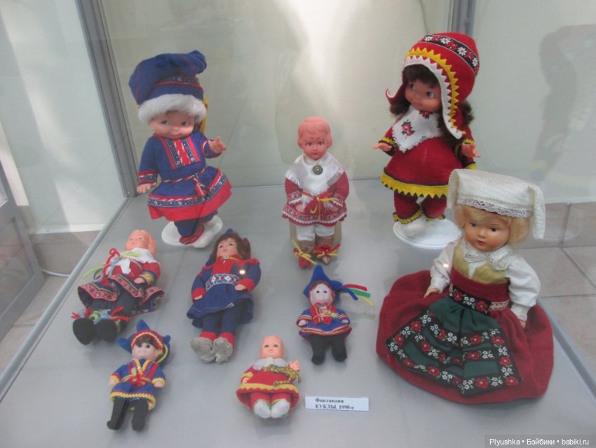 Выставка кукол "Волшебный мир образов и фантазий"