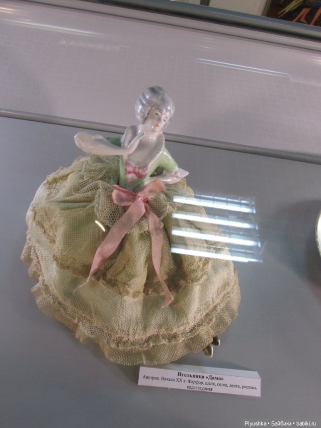 Выставка кукол "Волшебный мир образов и фантазий"