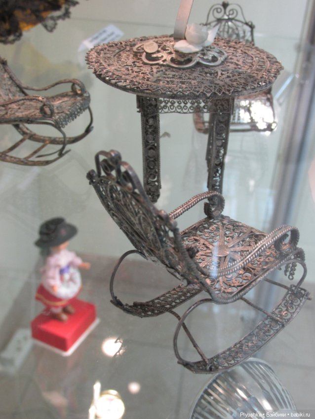 Выставка кукол "Волшебный мир образов и фантазий"