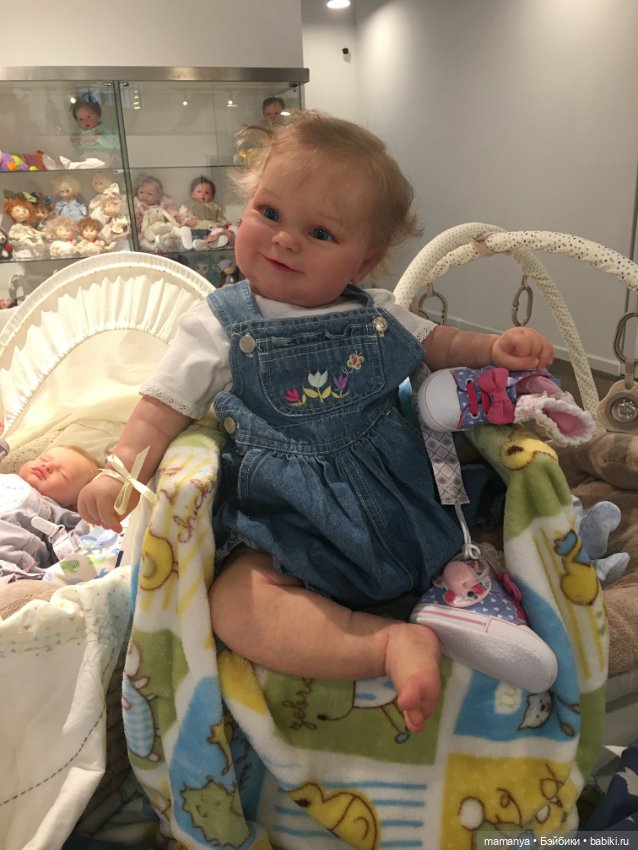 В России открылся первый магазин кукол реборн