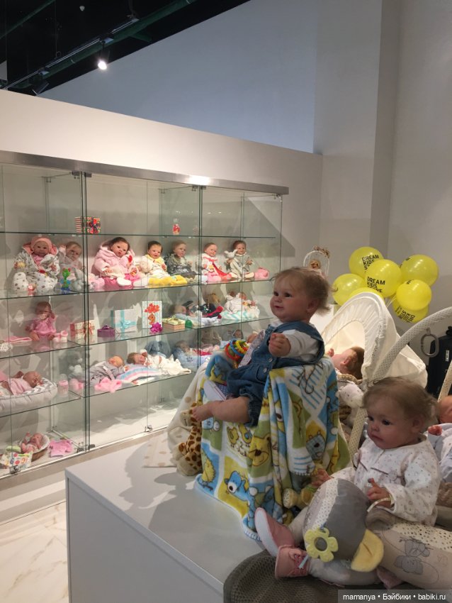 В России открылся первый магазин кукол реборн