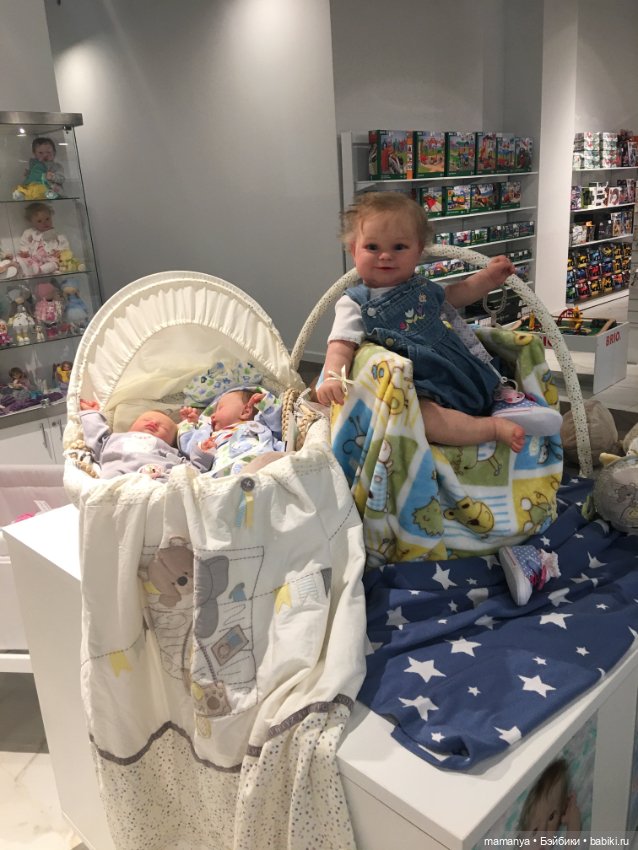 В России открылся первый магазин кукол реборн