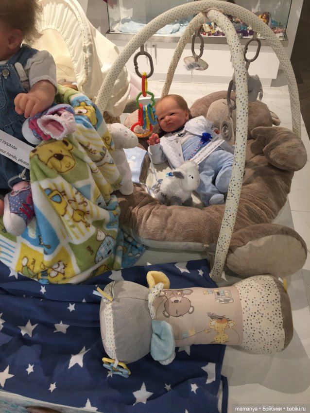 В России открылся первый магазин кукол реборн