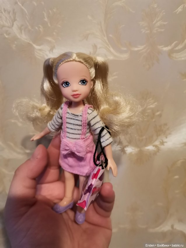 Neve, первый выпуск младшей Moxie Girls (фото 4)