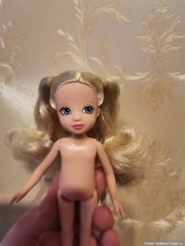 Neve, первый выпуск младшей Moxie Girls (фото 9)