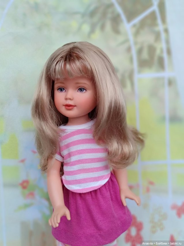 Кимберли с обновленным макияжем