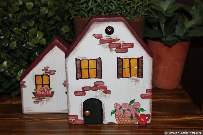 Домики, зайчики и подготовка к Пасхе