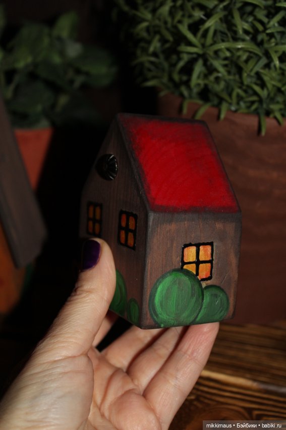 Домики, зайчики и подготовка к Пасхе