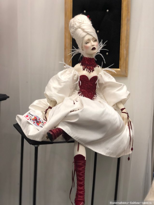 «Весенний бал кукол» на Тишинке