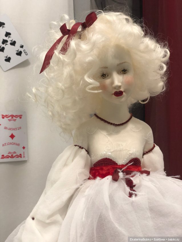 «Весенний бал кукол» на Тишинке