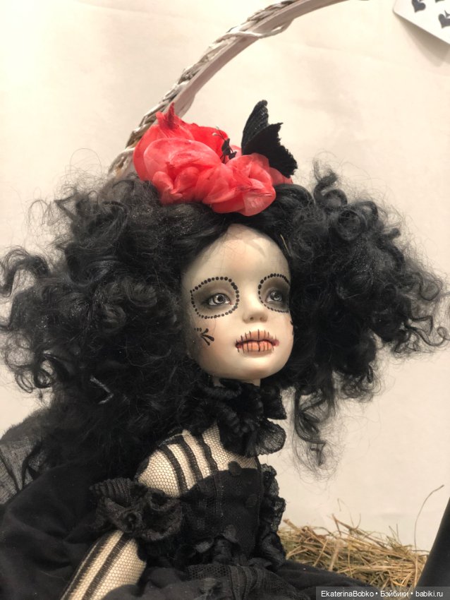 «Весенний бал кукол» на Тишинке