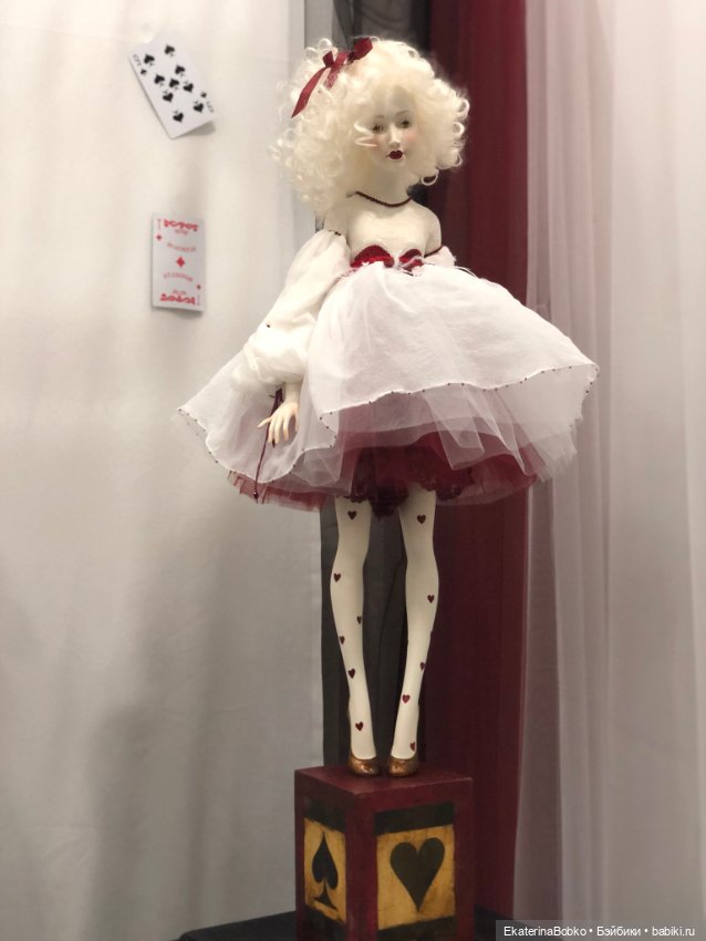 «Весенний бал кукол» на Тишинке