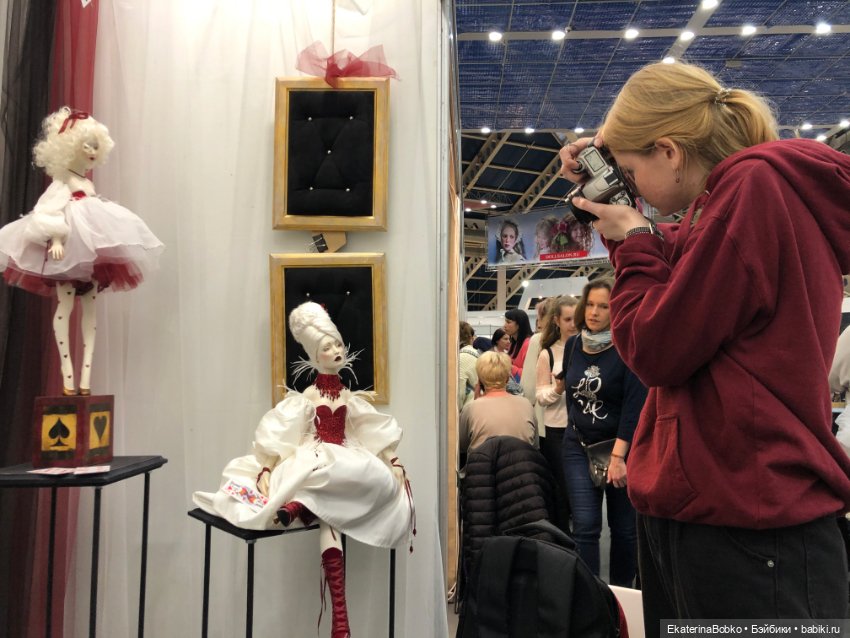 «Весенний бал кукол» на Тишинке