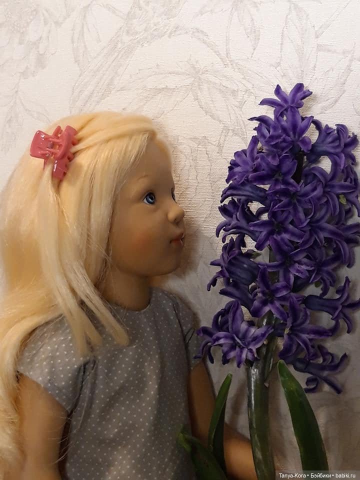 Агата поздравляет всех с 8 марта (фото 3)