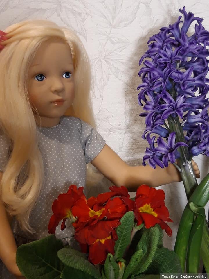 Агата поздравляет всех с 8 марта (фото 5)