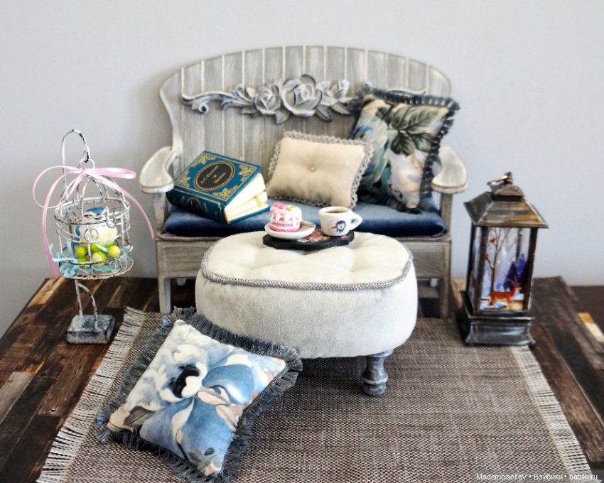 Интерьерная композиция с диванчиком-скамьей (фото 4)