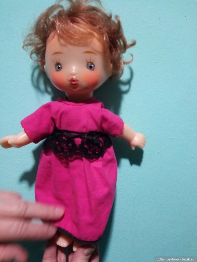 Необычная девочка. Кто знает как ее зовут