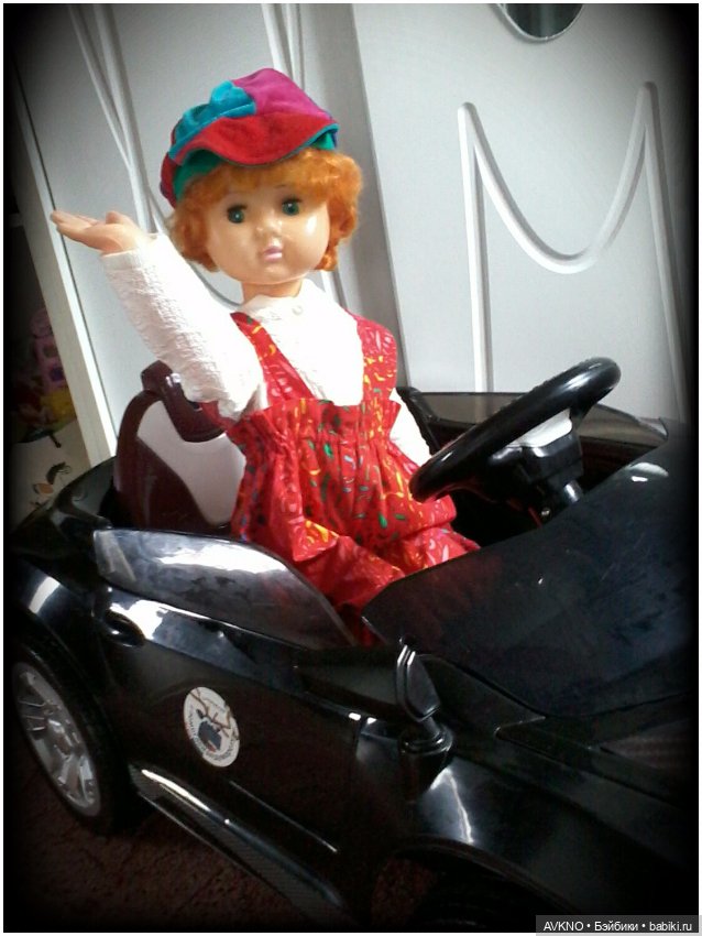 Маринка за рулем — Игрушки СССР и советского детства: резиновые