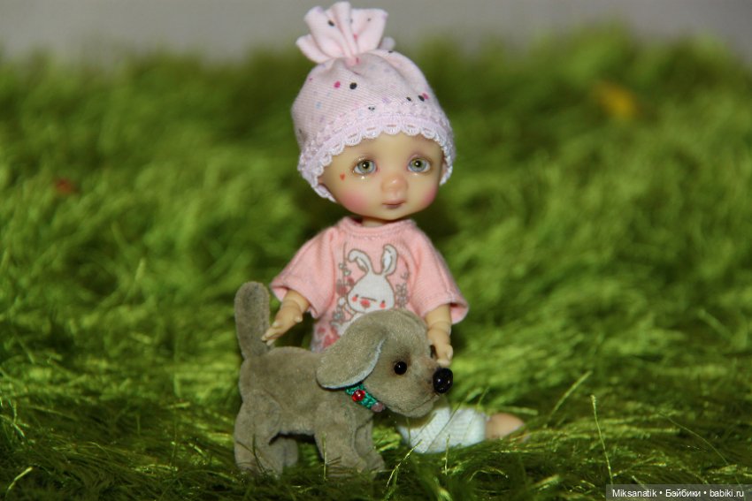 Наша София - IttyBritty от Nikki Britt