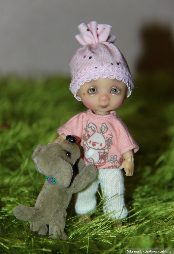 Наша София - IttyBritty от Nikki Britt