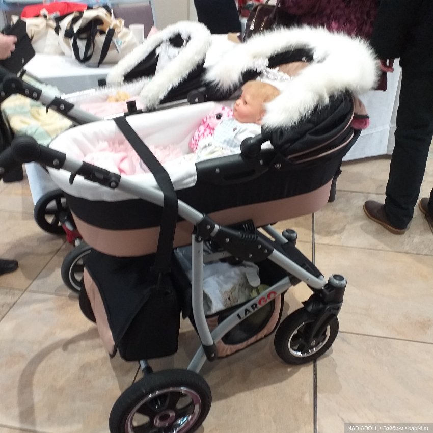 Фотки с выставки в Ноттингем 2