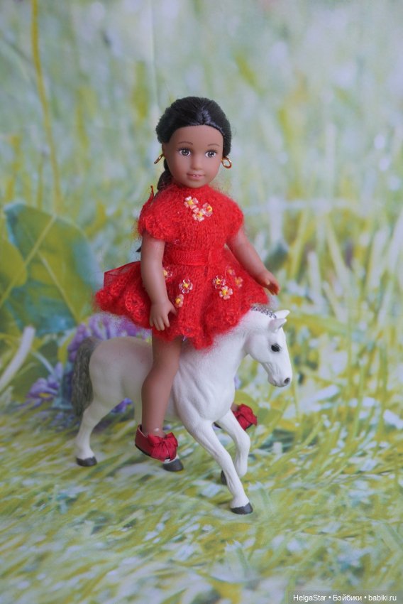 Американские девочки и Лори 6 дюйм: большая любовь к маленьким куклам