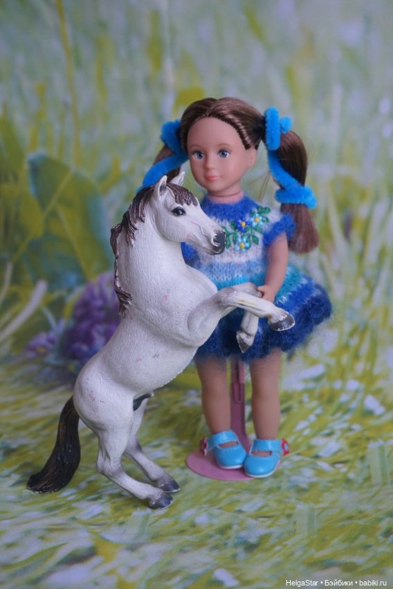 Американские девочки и Лори 6 дюйм: большая любовь к маленьким куклам