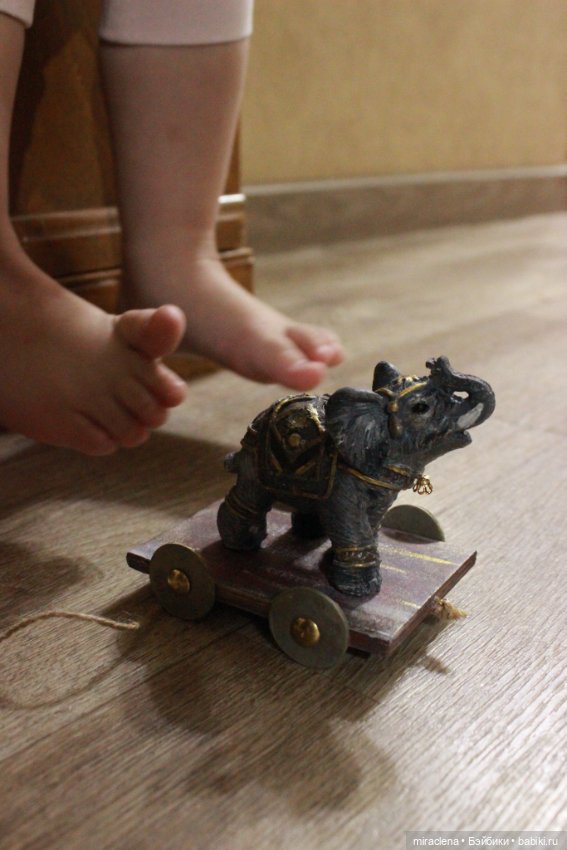 Девочка и слон — Антикварные куклы Heinrich Handwerck (Хандверк): молды 109