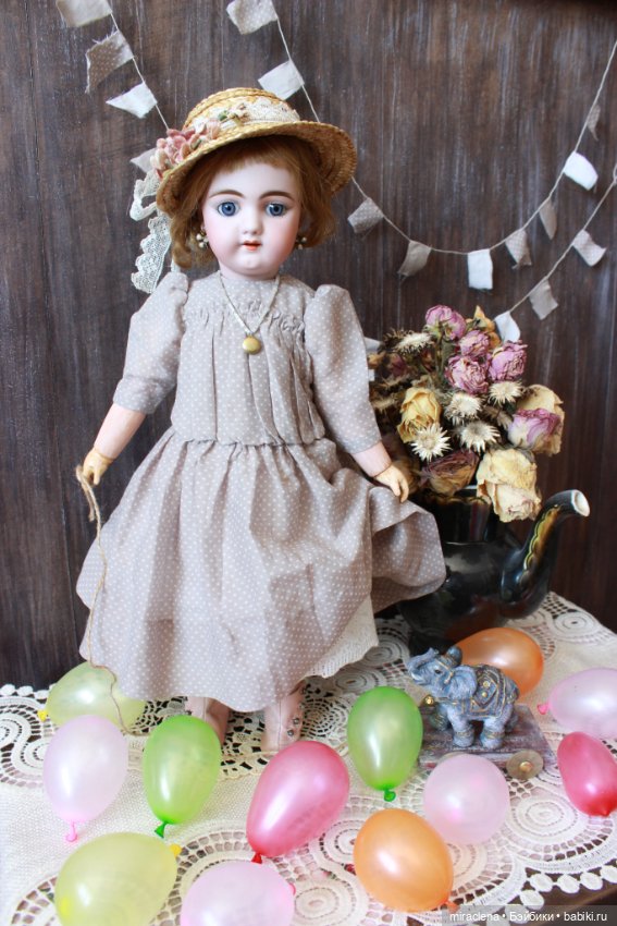 Девочка и слон — Антикварные куклы Heinrich Handwerck (Хандверк): молды 109 (фото 7)