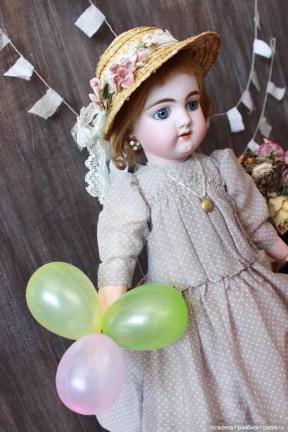 Девочка и слон — Антикварные куклы Heinrich Handwerck (Хандверк): молды 109