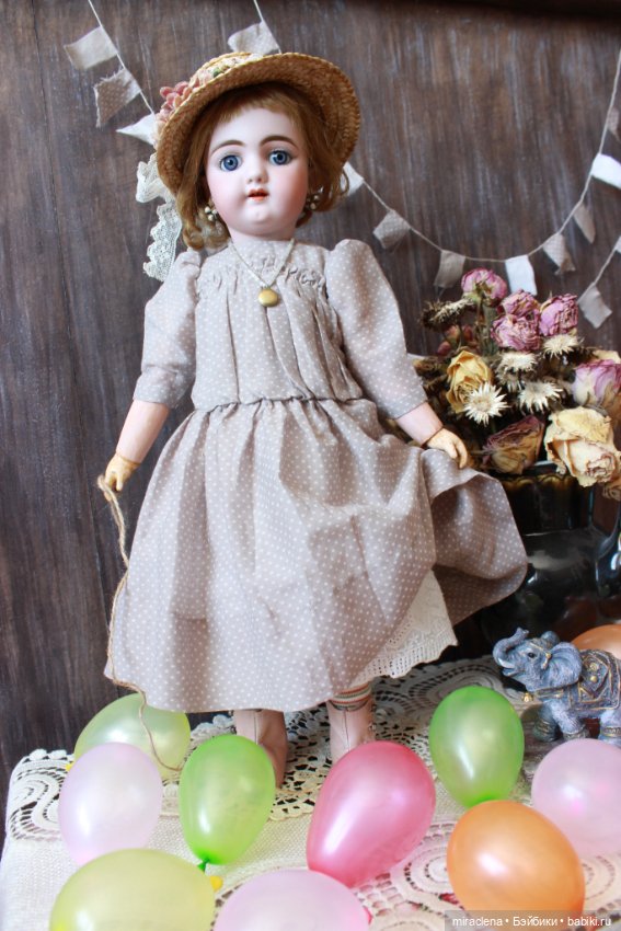 Девочка и слон — Антикварные куклы Heinrich Handwerck (Хандверк): молды 109 (фото 8)