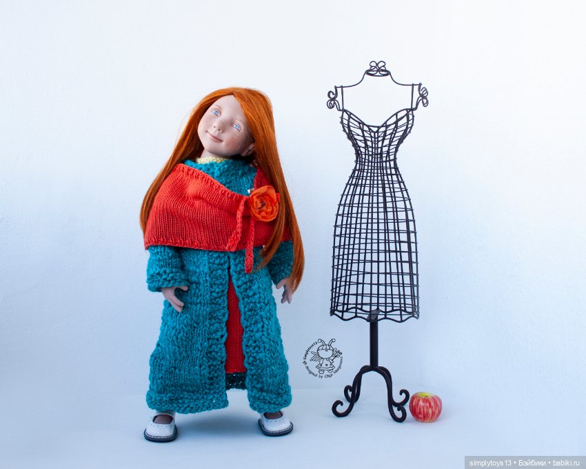 Об Эмилии немало "фото сложено"