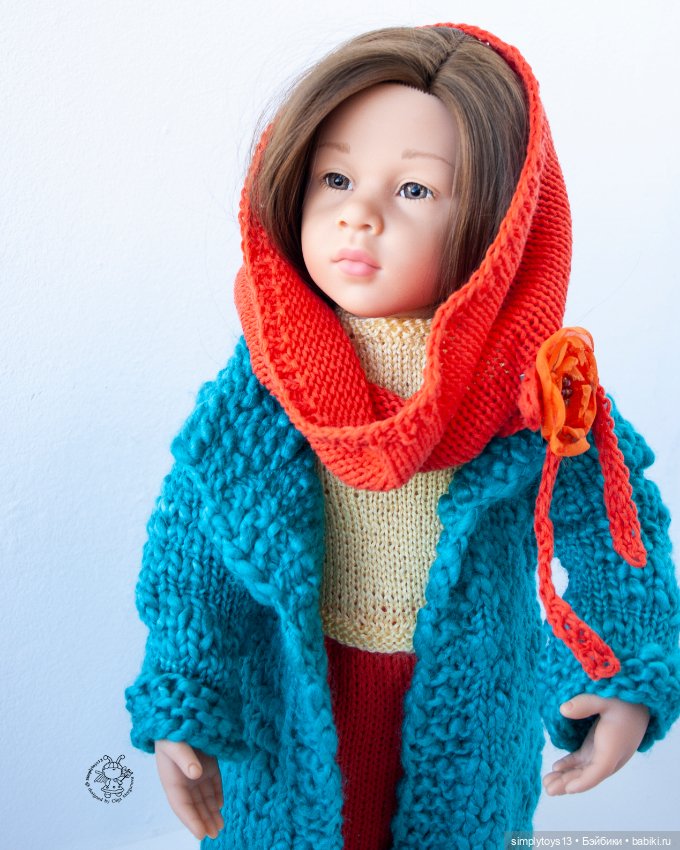 Об Эмилии немало "фото сложено"