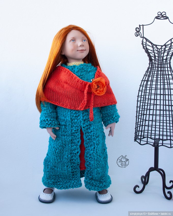 Об Эмилии немало "фото сложено"