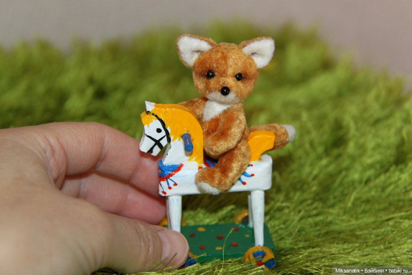 Куклята, зверята и их лошадки