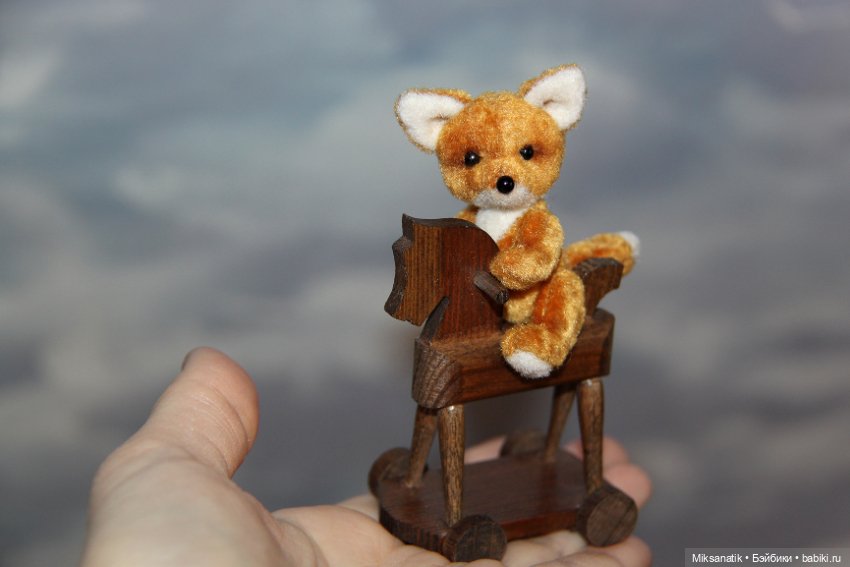 Куклята, зверята и их лошадки