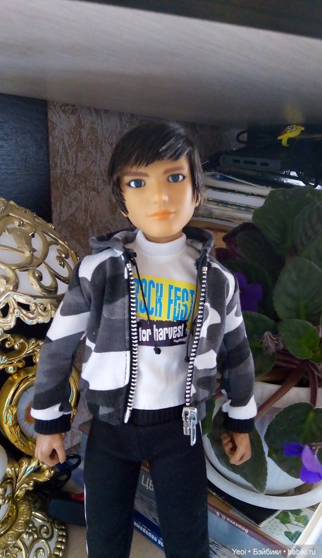 Одежда от куклы Дефа на парне с экшен телом Coolmodel