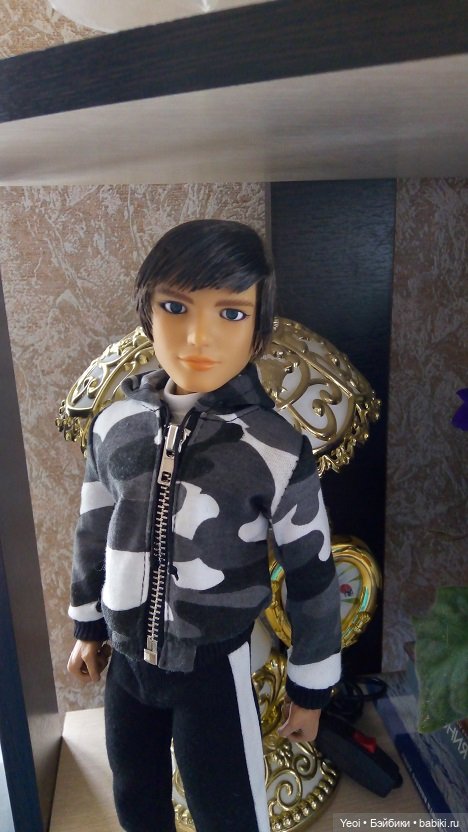 Одежда от куклы Дефа на парне с экшен телом Coolmodel