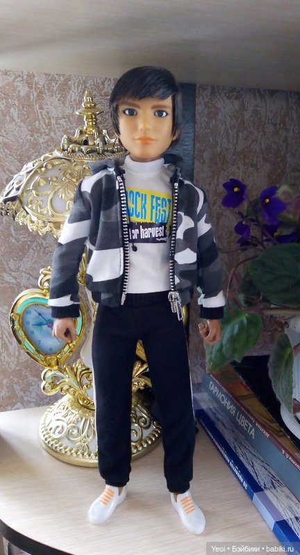 Одежда от куклы Дефа на парне с экшен телом Coolmodel