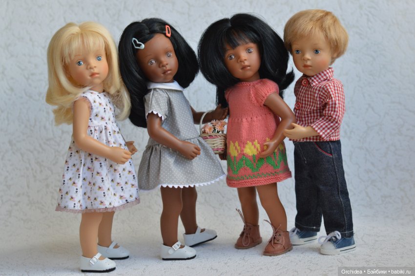 Ава с знакомится с семьей